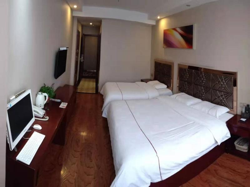 Greentree Inn Geermu Walking Street Business Hotel Golmud Buitenkant foto