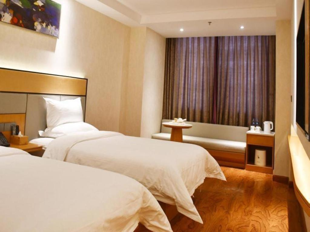 Greentree Inn Geermu Walking Street Business Hotel Golmud Buitenkant foto