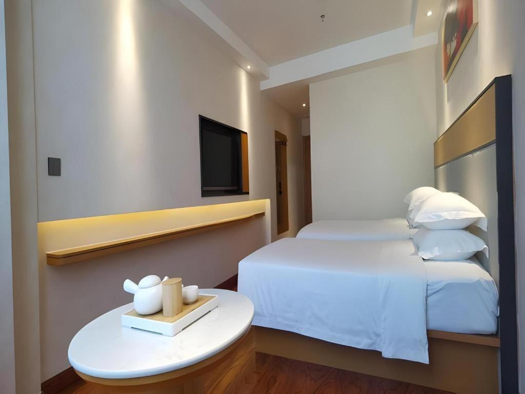 Greentree Inn Geermu Walking Street Business Hotel Golmud Buitenkant foto