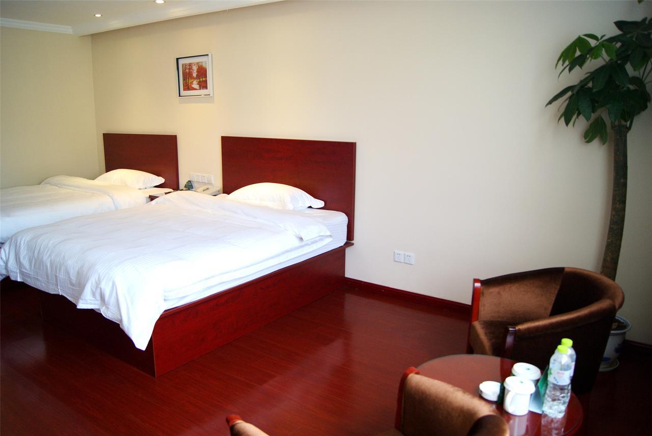 Greentree Inn Geermu Walking Street Business Hotel Golmud Buitenkant foto
